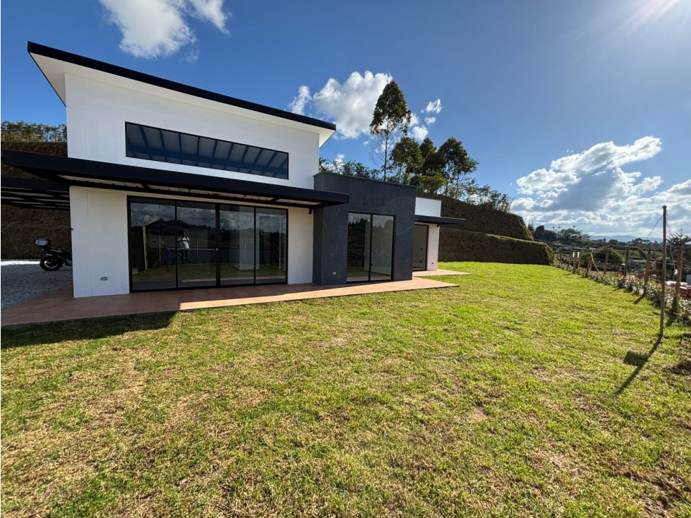 Se vende Lote con Casa en Vereda Río Abajo Rionegro — foto 2