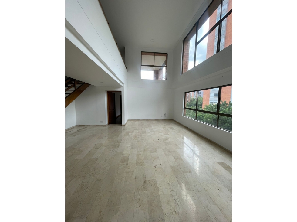 Penthouse para arriendo en el poblado