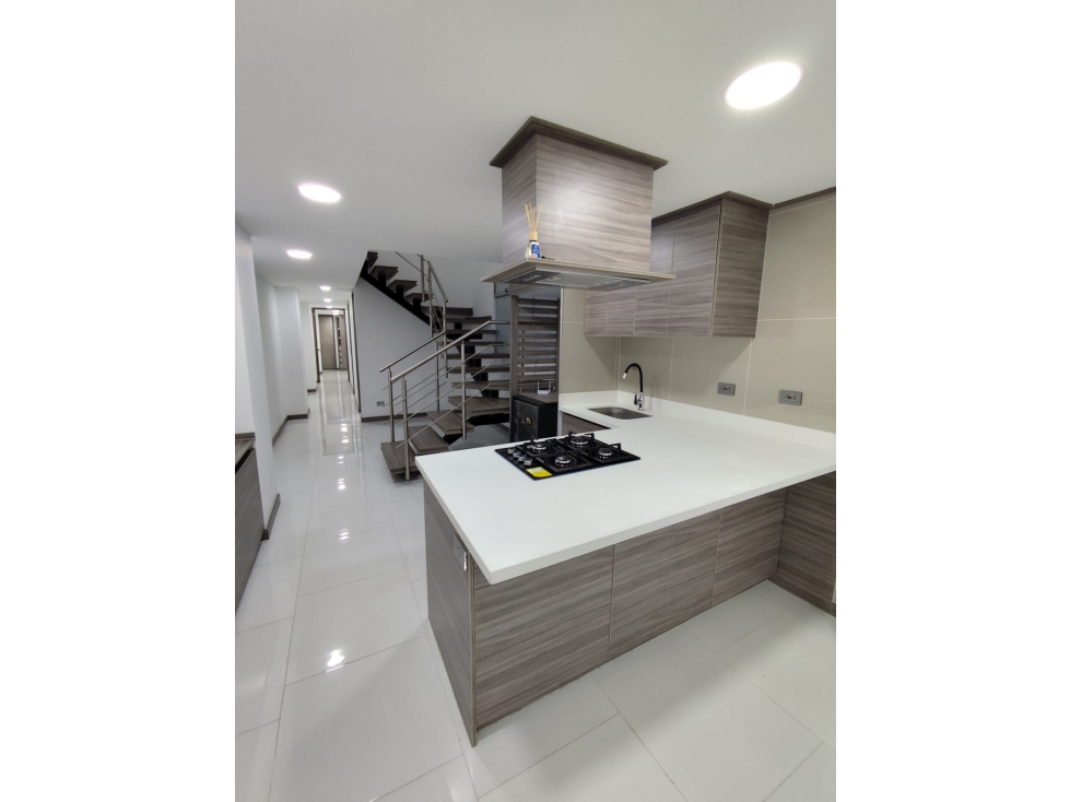 Apartamento duplex para la venta en itagui sector pilsen