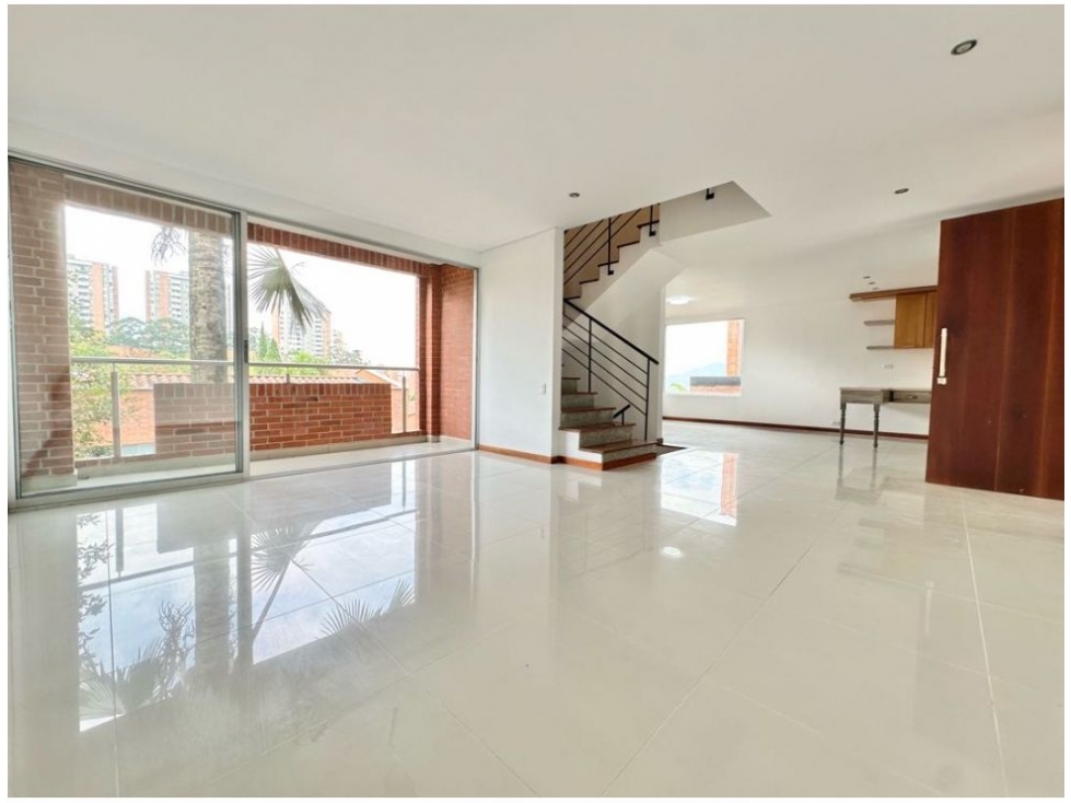 Casa en venta loma benedictinos envigado — foto 3
