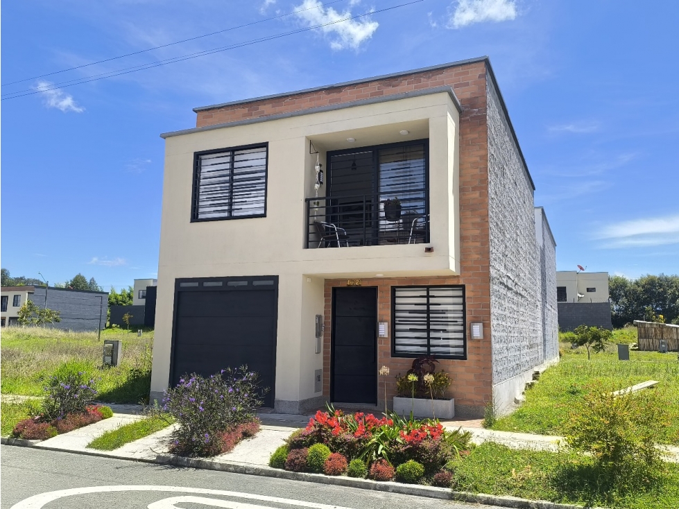 Se vende casa en el carmen del viboral — foto 2