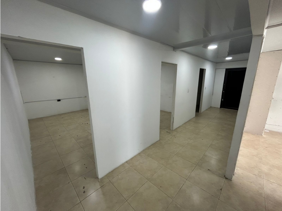Se arrienda bodega en el sector de San Diego — foto 6