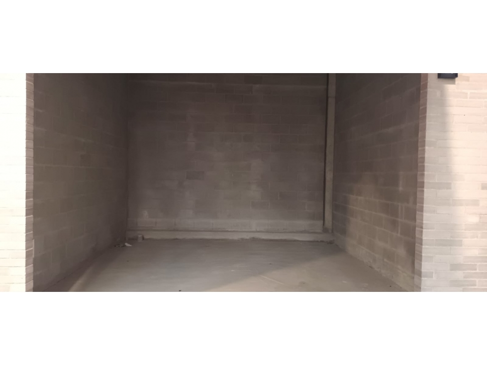 Se vende local comercial en la vía de la moda Itagüí - 4