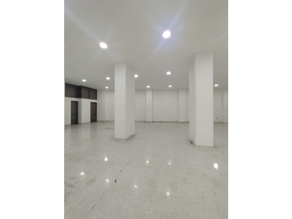 Local comercial para arriendo sector pilsen las margaritas - 2
