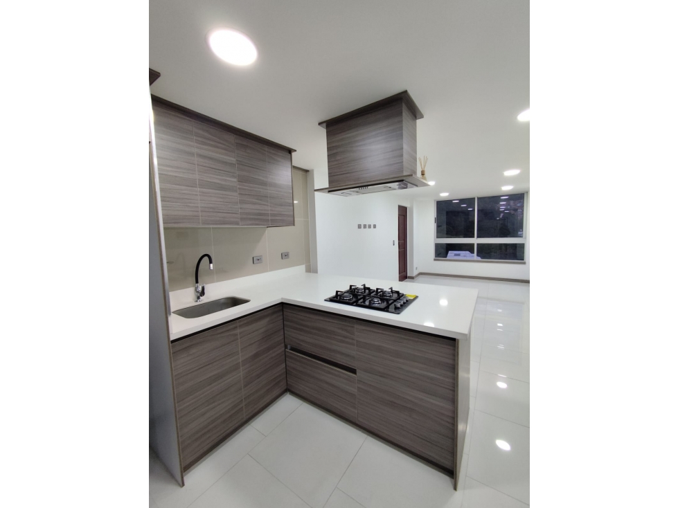 Apartamento duplex para la venta en itagui sector pilsen — foto 2