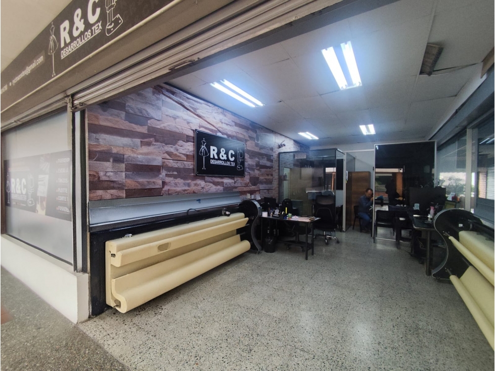 Local para la venta en la via de la moda Itagüí — foto 2