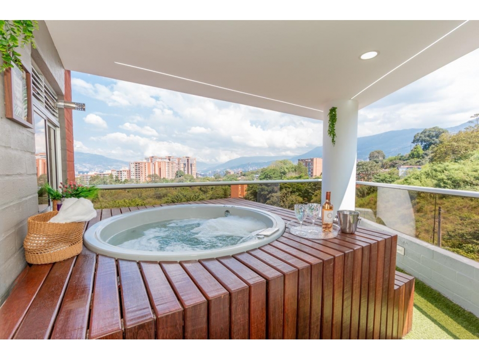 Apartamento en venta con terraza, jacuzzi y vista panorámica — foto 2