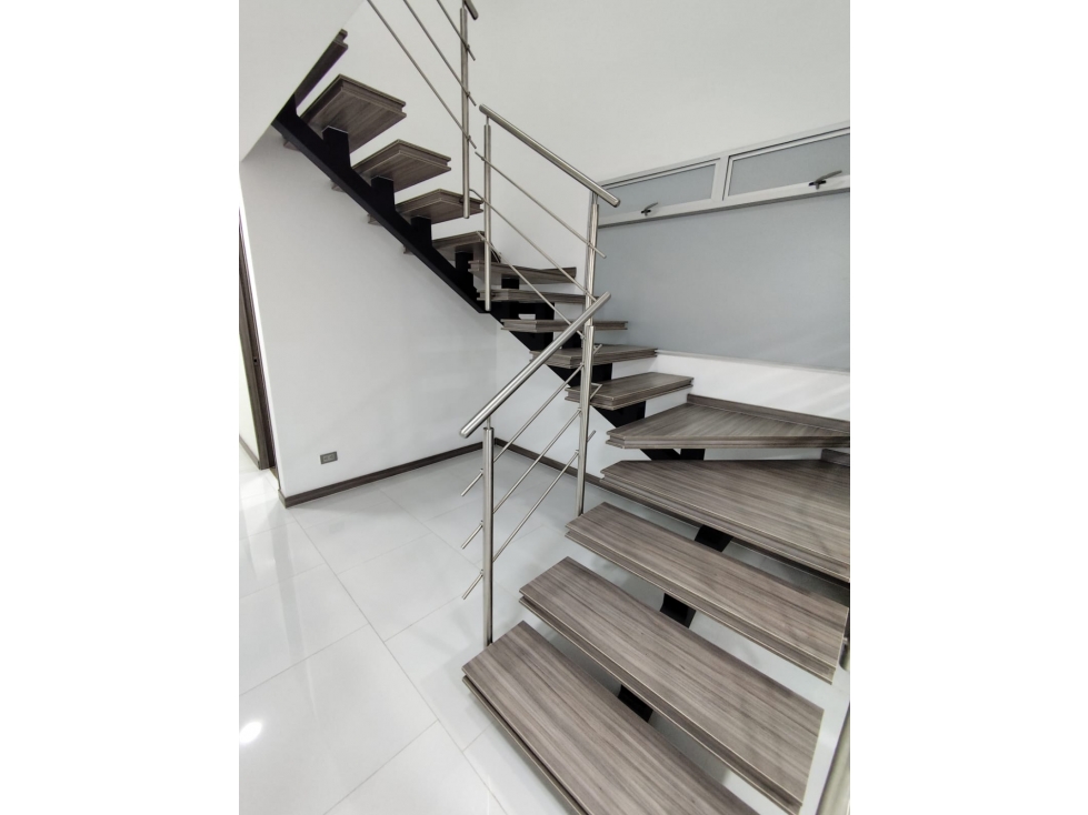 Apartamento duplex para la venta en itagui sector pilsen — foto 4