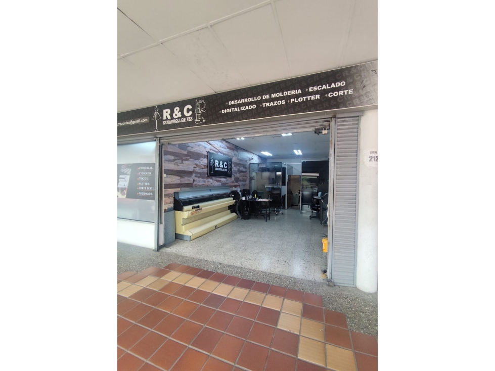 Local para la venta en la via de la moda Itagüí — foto 4