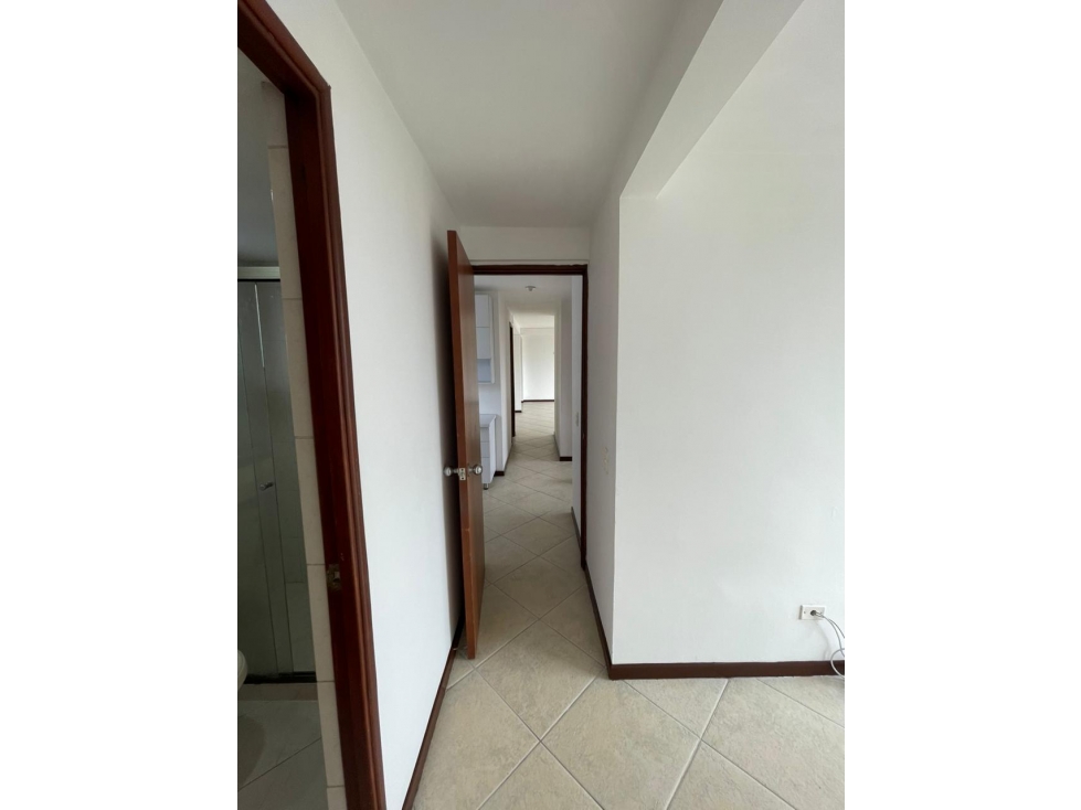 Apartamento en arriendo Loma de los Bernal — foto 5