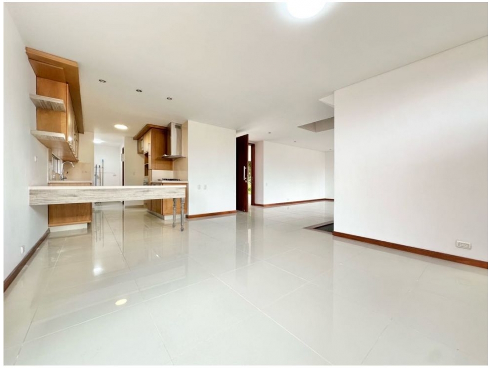 Casa en venta loma benedictinos envigado — foto 4