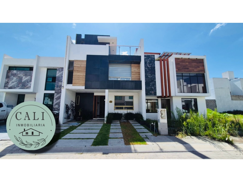 Se VENDE casa en la Fracc Alvento, Mineral de la Reforma Hidalgo