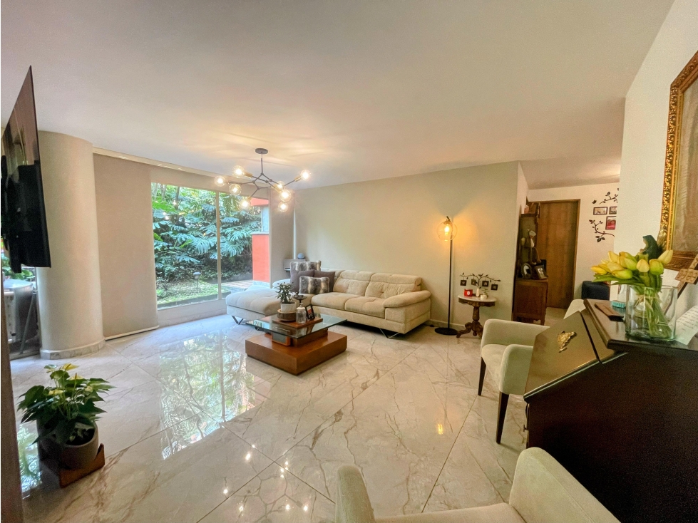Apartamento con terraza con excelente ubicación