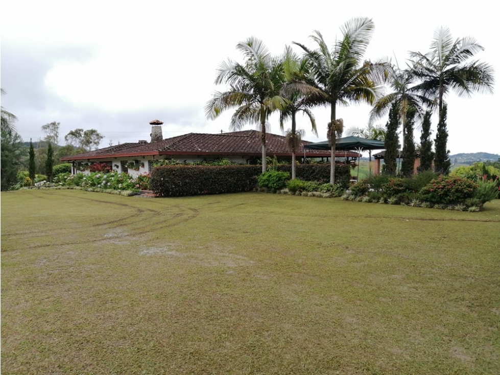 Vendo hermosa finca campesina lote 20.000 con granja porcícola