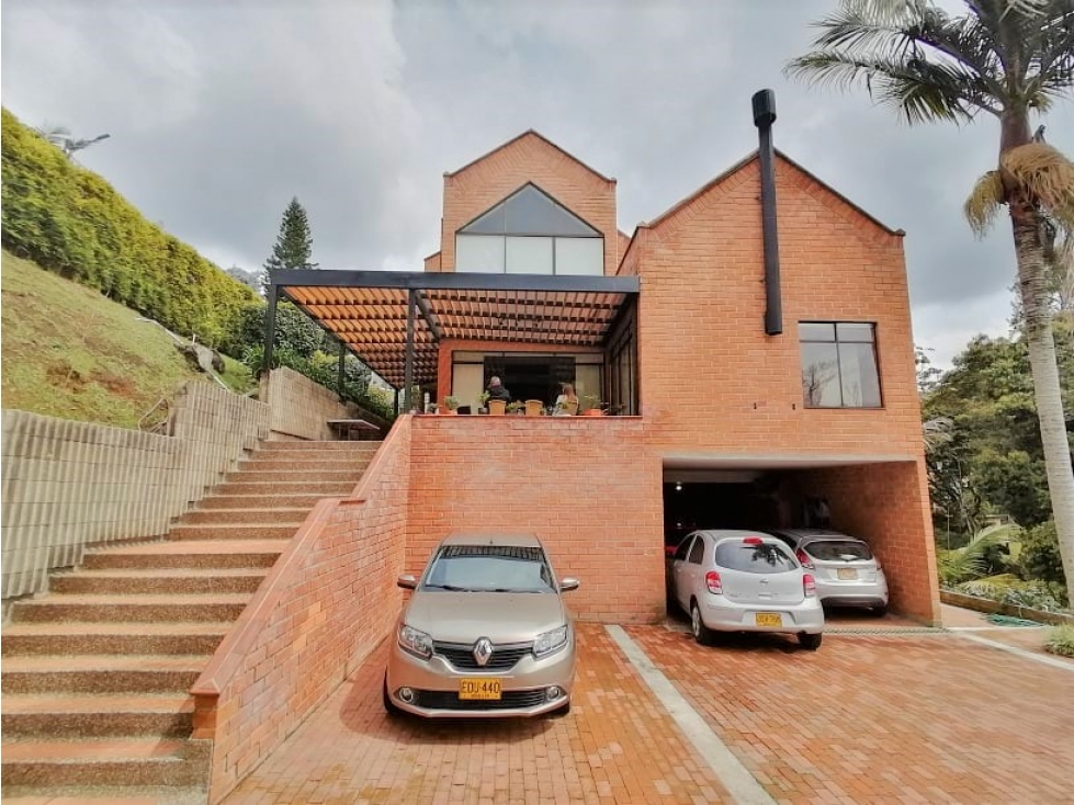 Vendo excelente casa amplia con lote verde El Retiro Fizebad — foto 2
