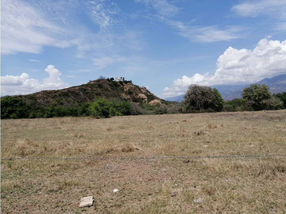 Hermoso lote plano en la Vía San Jerónimo / Sta Fé de Antioquia — foto 4