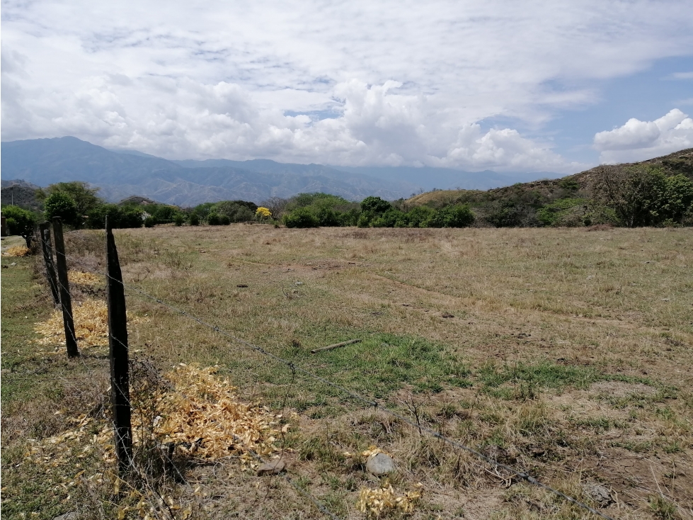 Hermoso lote plano en la Vía San Jerónimo / Sta Fé de Antioquia — foto 3