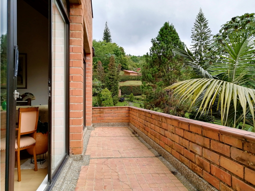 Vendo excelente casa amplia con lote verde El Retiro Fizebad — foto 6
