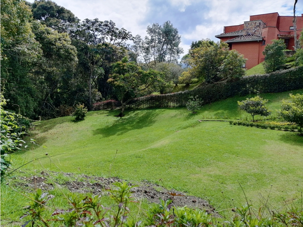 Vendo excelente casa amplia con lote verde El Retiro Fizebad — foto 3