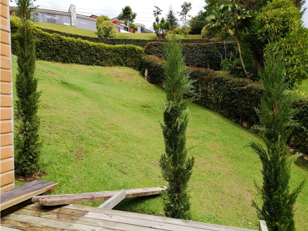 Vendo excelente casa amplia con lote verde El Retiro Fizebad — foto 4