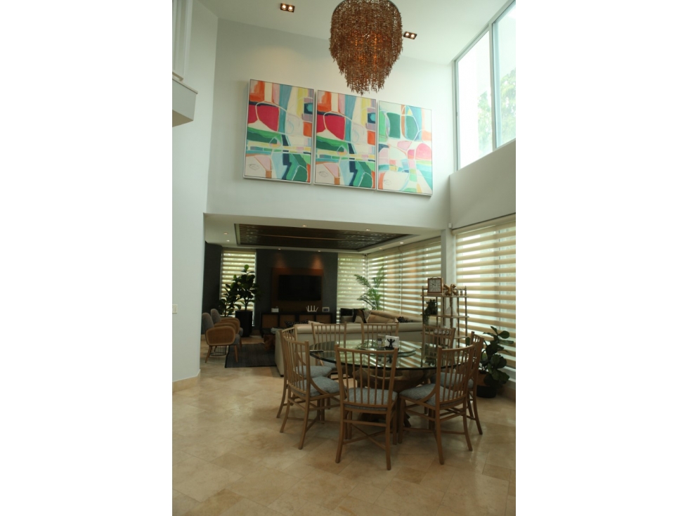 Casa en Venta en Punta Barco Village | Piscina y Amplio Terreno — foto 3