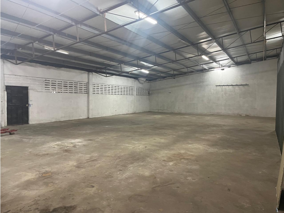 Se Vende Galera con oficina — foto 5