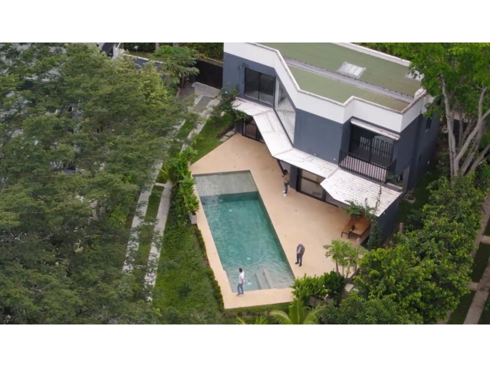 VENTA DE FINCA MODERNA EN SAN JERONIMO, ANTIOQUIA
