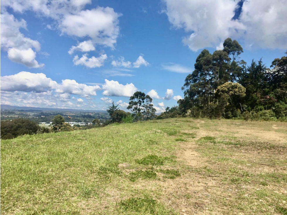 LOTE EN VENTA EN LLANOGRANDE - CON NORMA PARA CONDOMINIO — foto 2