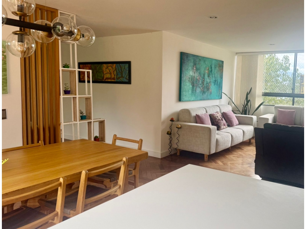 VENTA DE APARTAMENTO REMODELADO EN EL POBLADO, SECTOR EL TESORO — foto 4