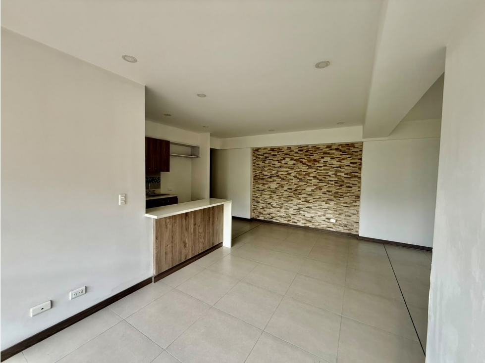 VENTA DE APARTAMENTO CON PRECIO DE OPORTUNIDAD EN SABANETA — foto 2