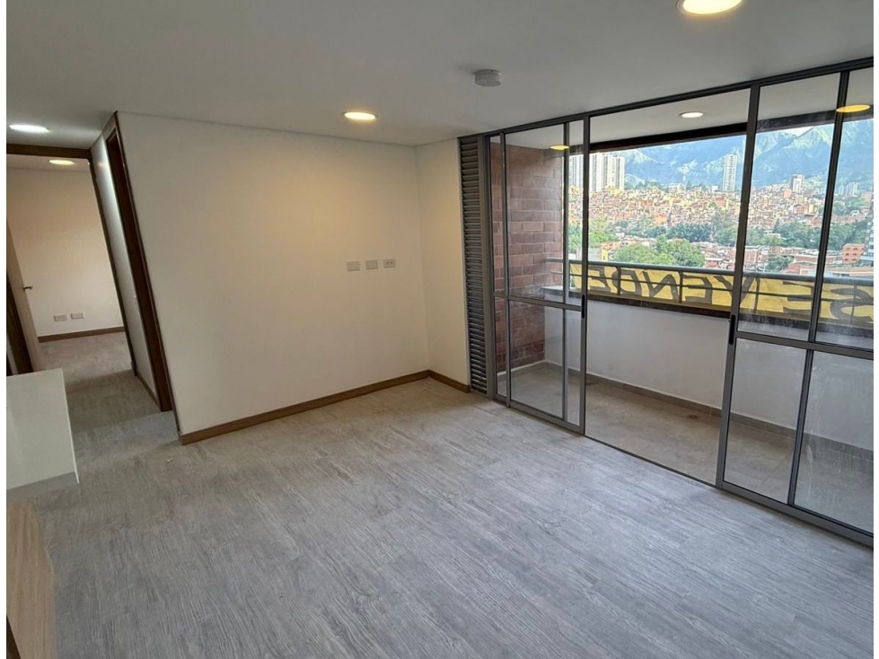 VENTA DE APARTAMENTO EN DISTRITO PLAZA BELLO, SECTOR FABRICATO — foto 3