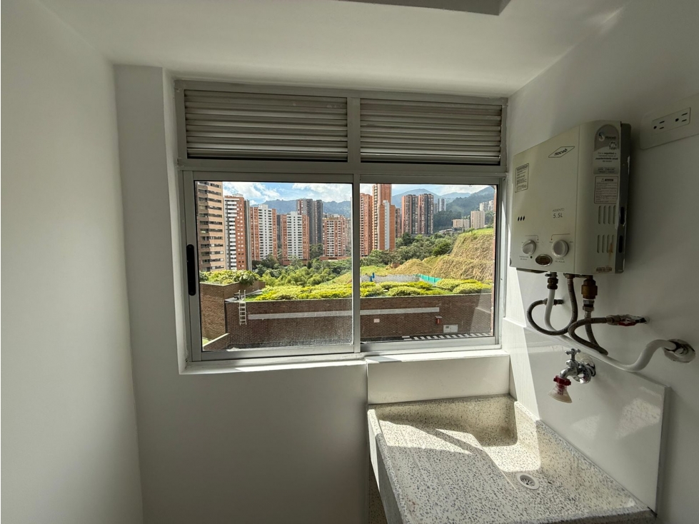 VENTA DE APARTAMENTO EN SABANETA, SECTOR TRES ESQUINAS — foto 4