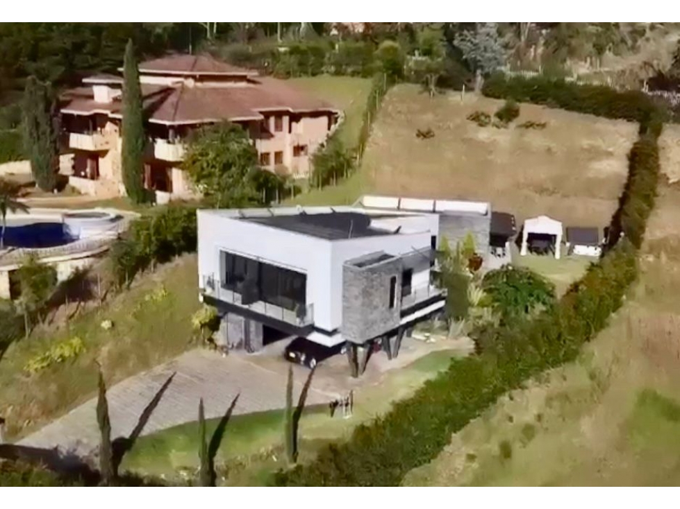 VENTA DE CASA CAMPESTRE EN SABANETA VEREDA LAS LOMITAS — foto 5