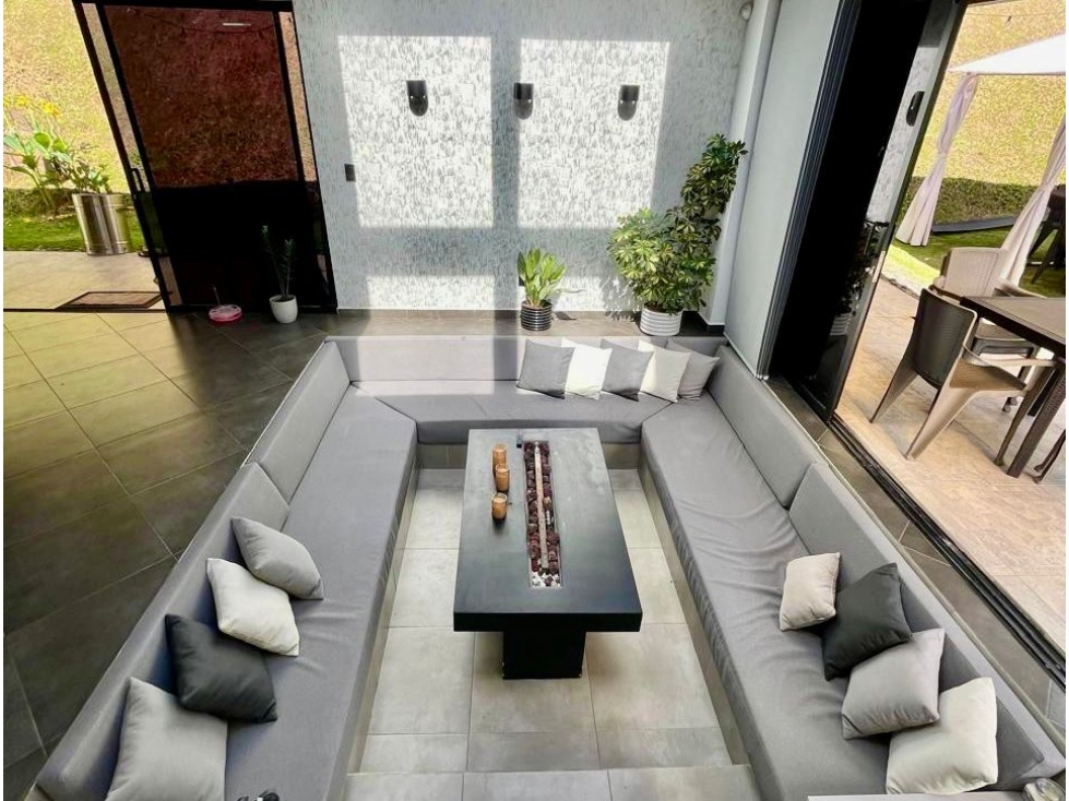 VENTA DE CASA CAMPESTRE EN SABANETA VEREDA LAS LOMITAS — foto 4