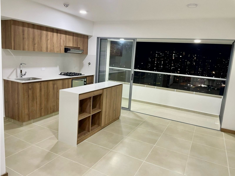 VENTA DE APARTAMENTO EN MONTEAZUL, SABANETA, TRES ESQUINAS