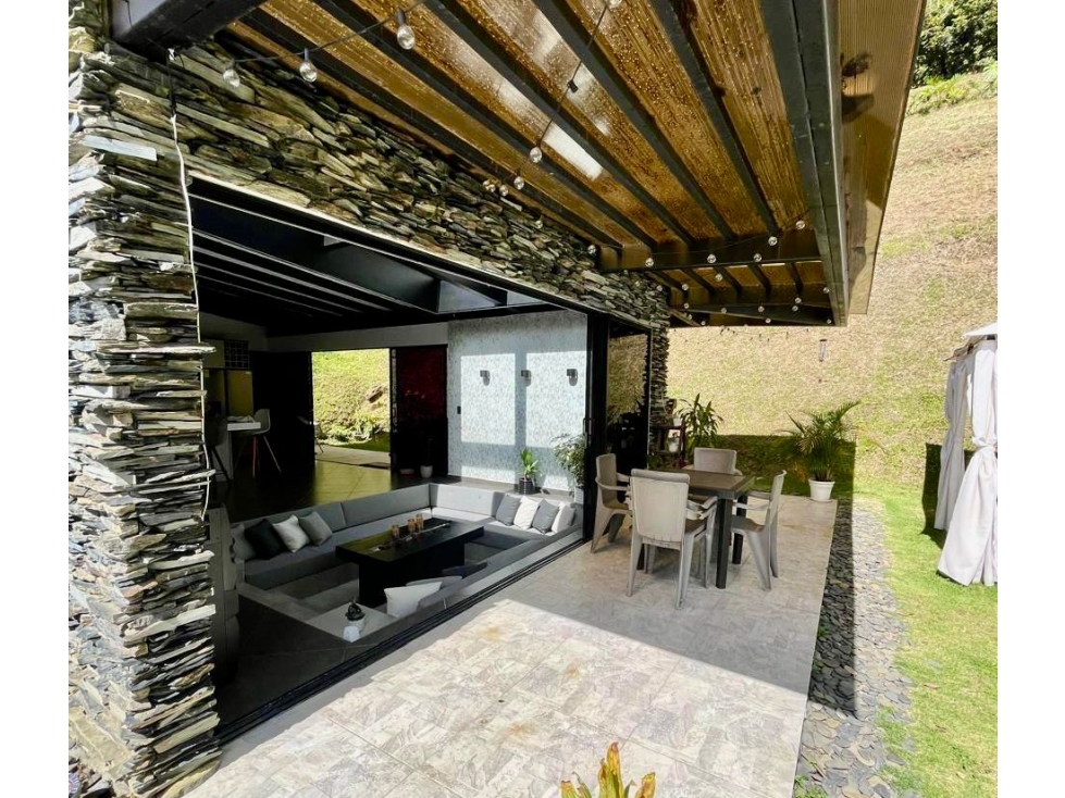 VENTA DE CASA CAMPESTRE EN SABANETA VEREDA LAS LOMITAS — foto 6