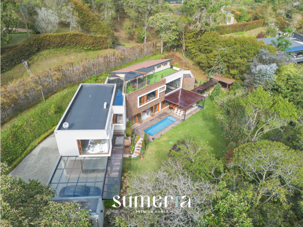 Casa moderna con piscina para la venta en el Retiro — foto 2