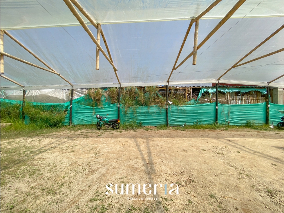 Lote urbano independiente para la venta en Guatape — foto 3