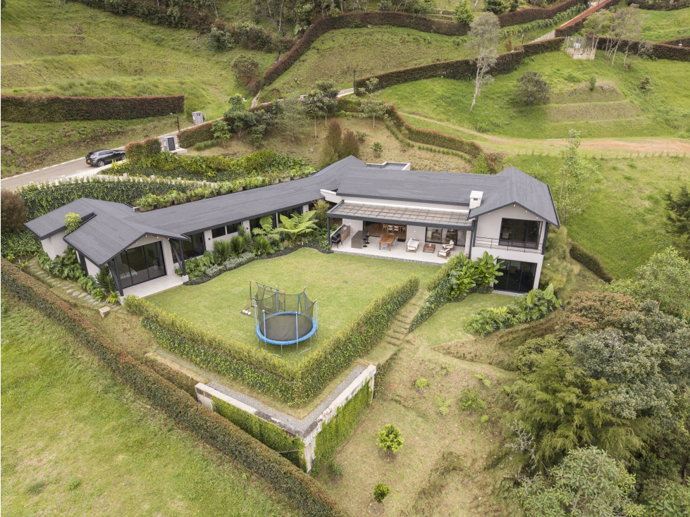 Casa campestre de lujo en Venta El Retiro sector Don Diego