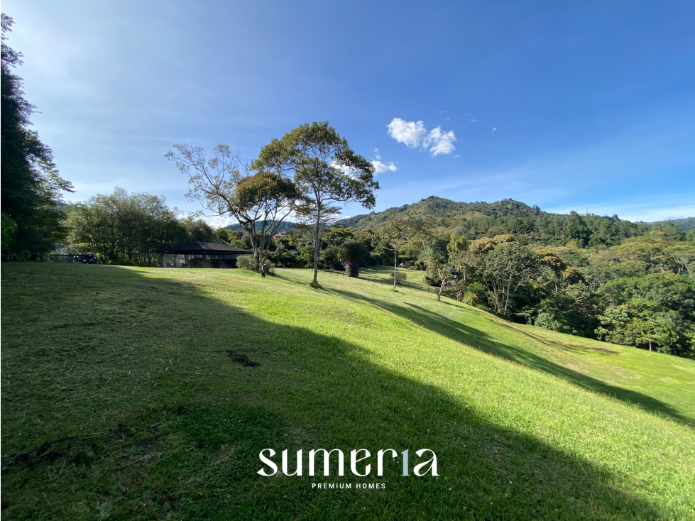 Lote independiente para la venta en el Retiro sector fizebad