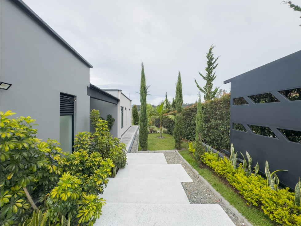 Casa en Venta y Arriendo con hermosa vista en el Retiro — foto 4