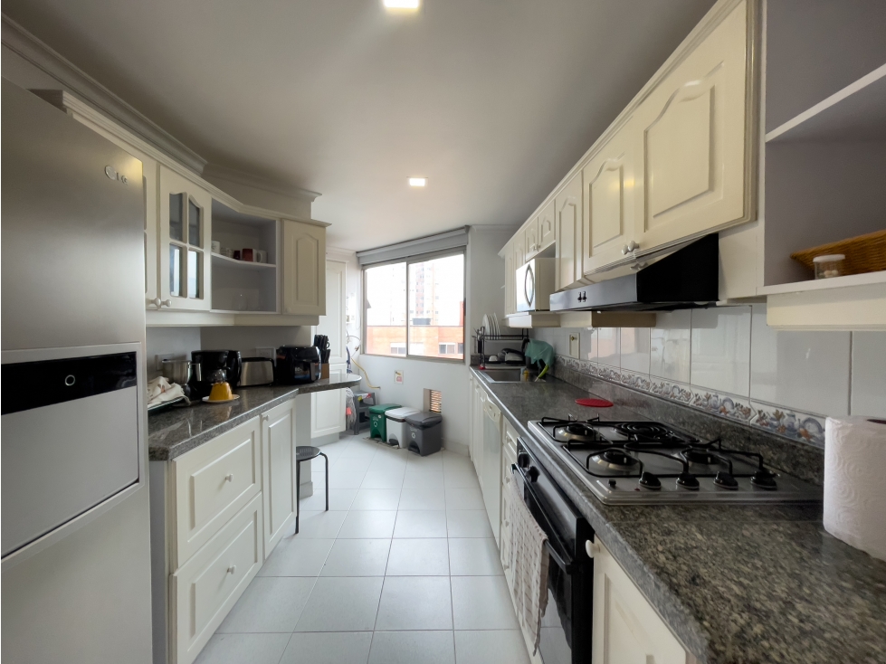 Apartamento amoblado para arriendo en el Poblado sector los balsos — foto 5