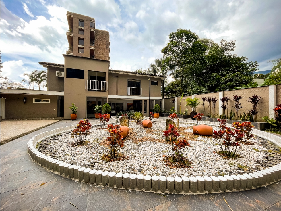 Casa con alto potencial de desarrollo para la venta en el Poblado — foto 4