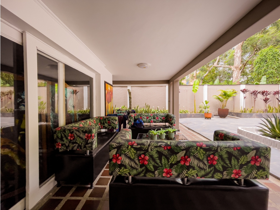 Casa con alto potencial de desarrollo para la venta en el Poblado — foto 5