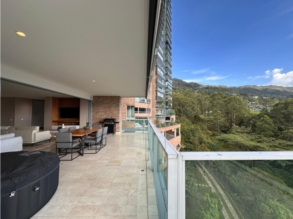 Apartamento de Lujo en Venta Poblado balsos parte Alta — foto 2