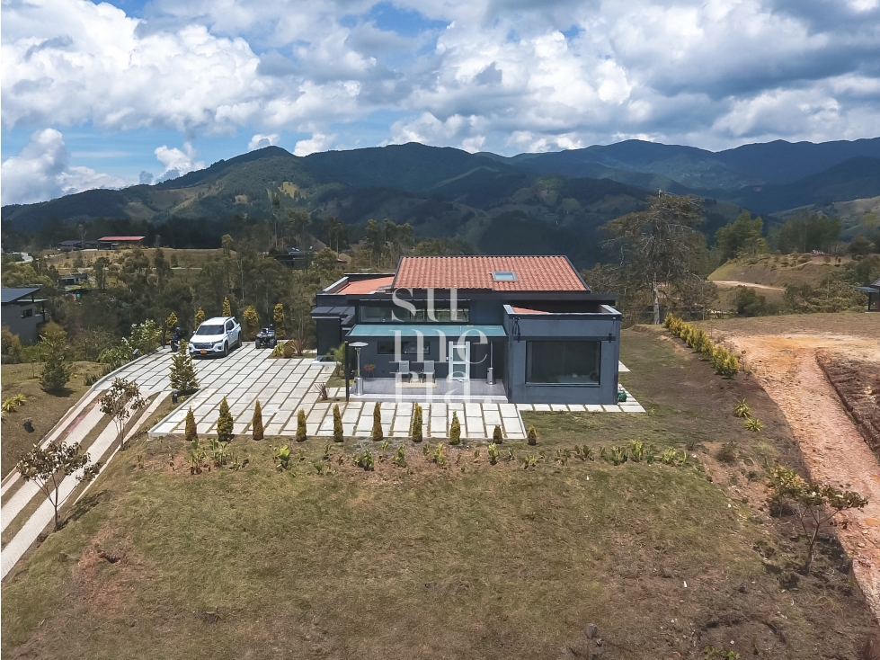 Casa en Arriendo y venta Retiro sector Pantanillo