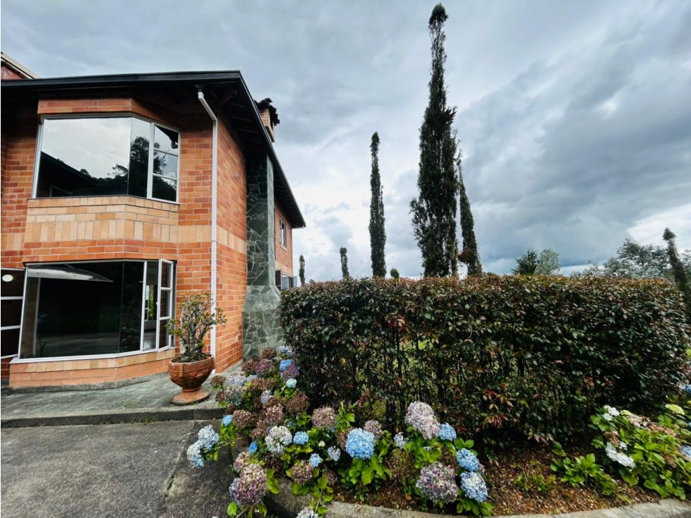 Casa Campestre en Arriendo, Loma del Escobero - Envigado — foto 3
