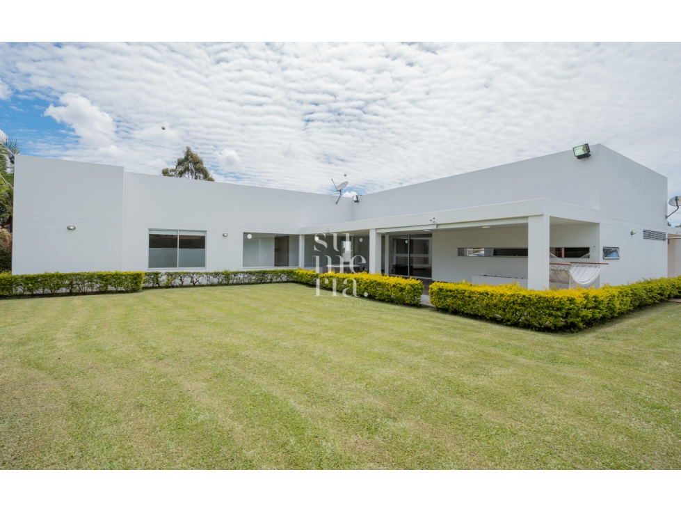 Casa de lujo para venta o arriendo en llanogrande
