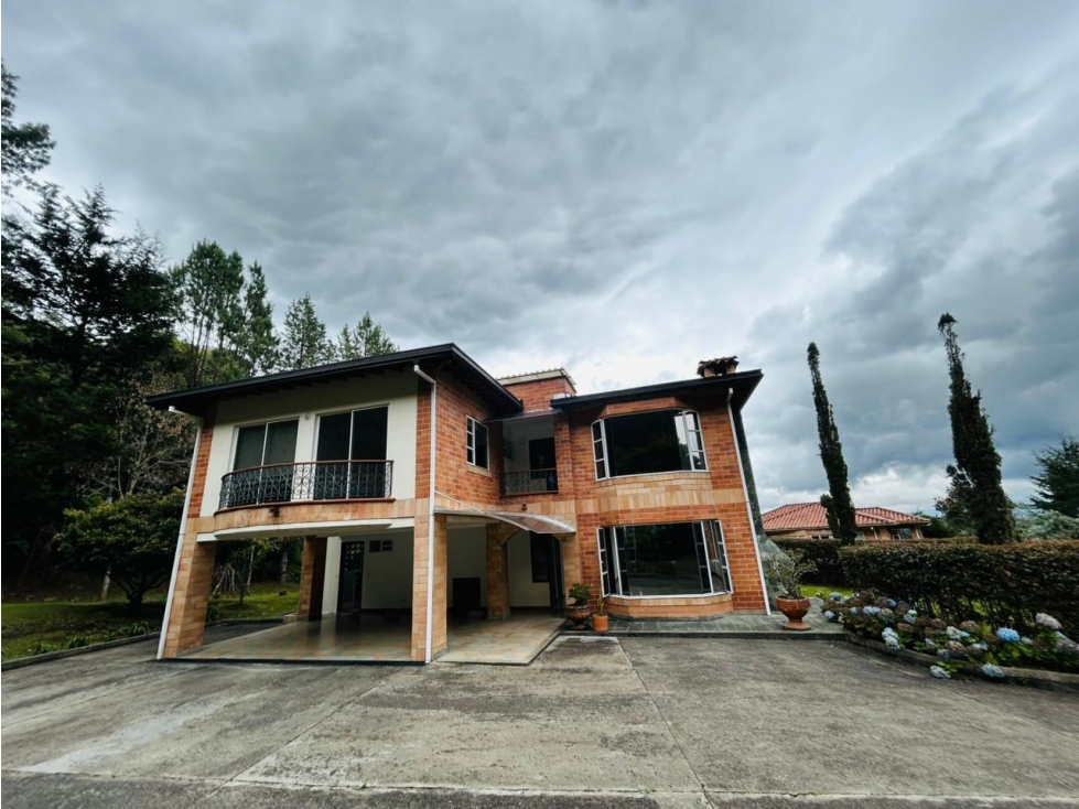 Casa Campestre en Arriendo, Loma del Escobero - Envigado — foto 2