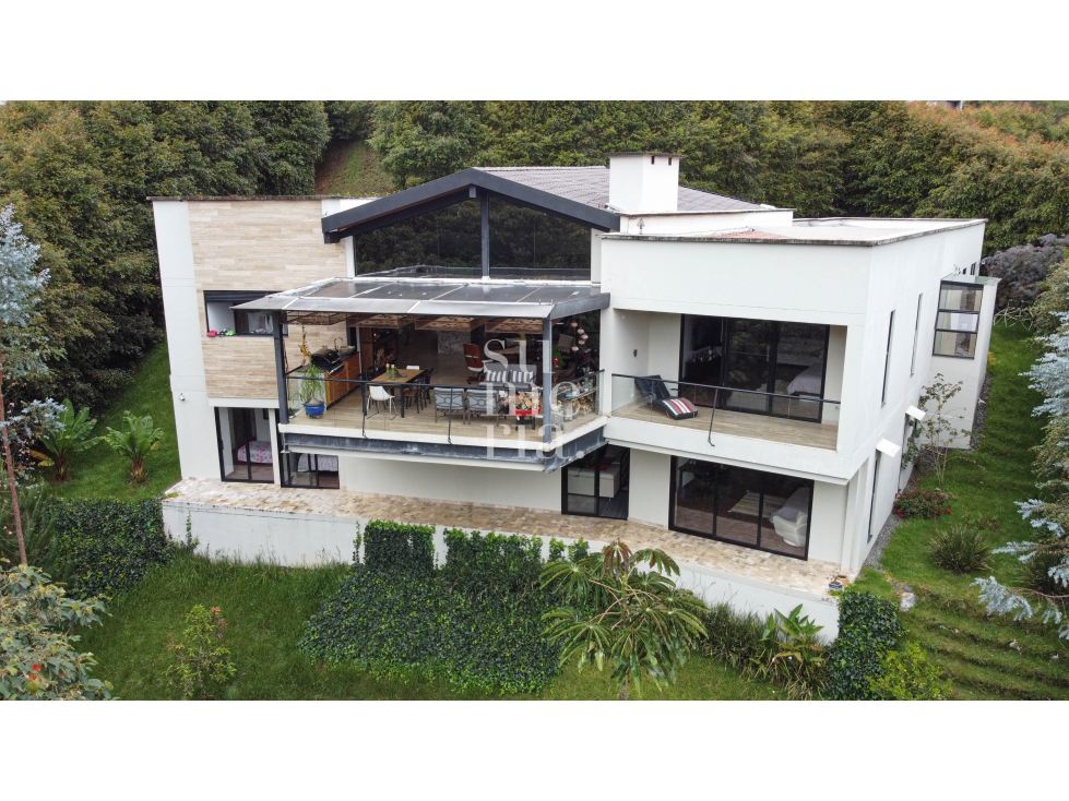 Casa en Parcelacion Alto de Palmas
